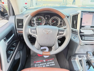 تويوتا لاند كروزر VXR 6.2 غراند تورنغ رمادي / بني 2021 الفطيم-9