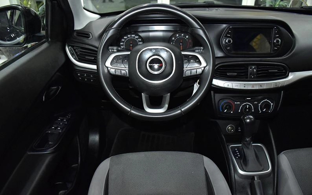 Dodge Neon ( 2017 Model ) in Black Color GCC Specs
