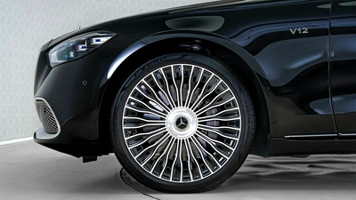 Mercedes-Maybach S-Class S 680-8
