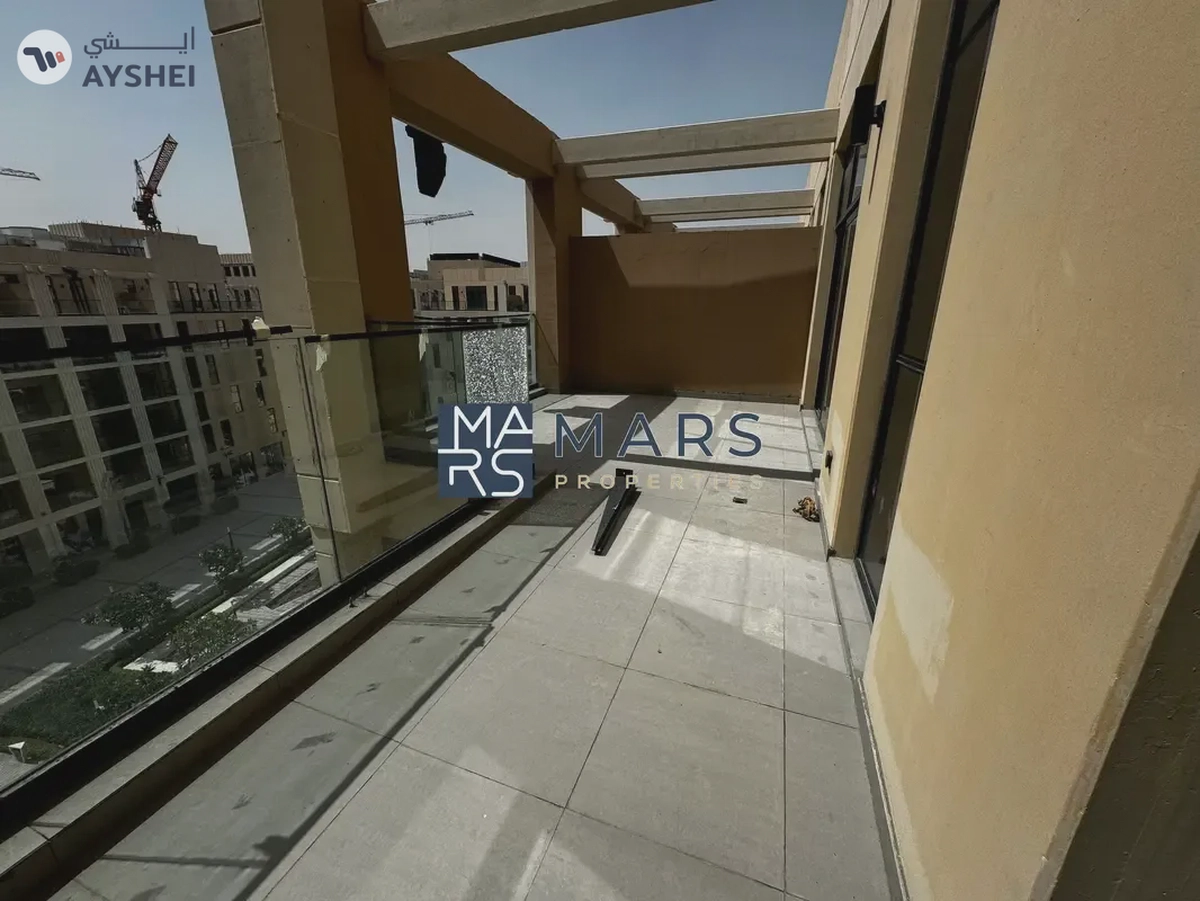 Luxurious one bedroom with a huge terrace and all facilities in community available in 50k.-5-5