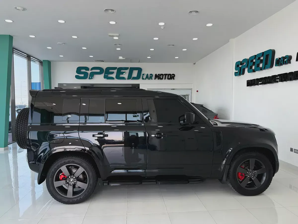 Land Rover Defender 110 SE P400 2024 GCC Specs-6-6