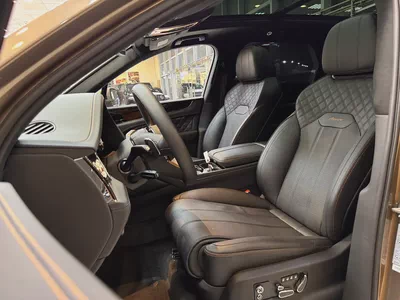 BENTAYGA AZURE / 5 YEARS WARRANTY / 10,000 Km / FULL OPTION-10