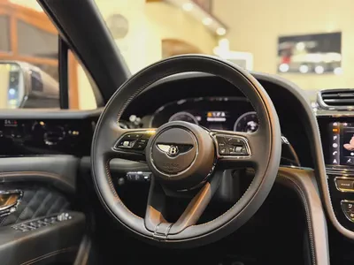 BENTAYGA AZURE / 5 YEARS WARRANTY / 10,000 Km / FULL OPTION-16