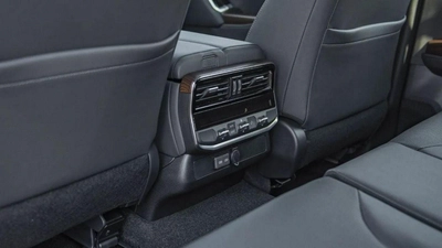 Toyota Land Cruiser Toyota Land Cruiser VX 4.0L petrol 2025-18