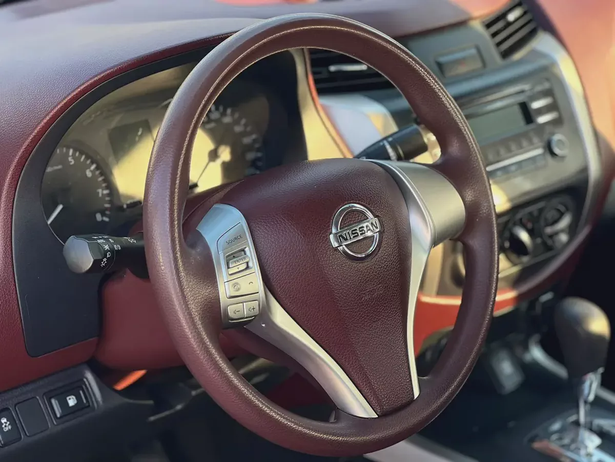 2020 Nissan Navara, Full Automatic 4X4, GCC | Ref#1164-14-14