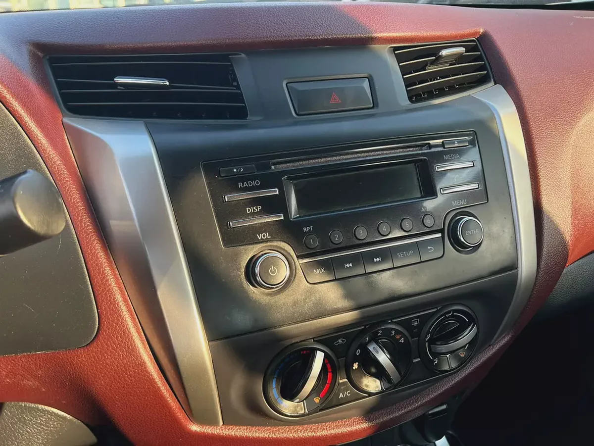 2020 Nissan Navara, Full Automatic 4X4, GCC | Ref#1164-17-17