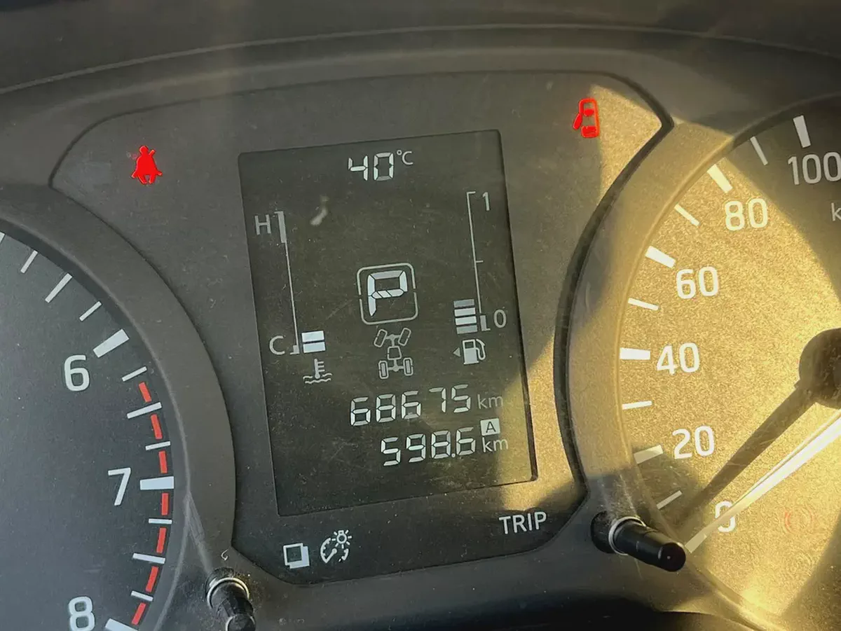 2020 Nissan Navara, Full Automatic 4X4, GCC | Ref#1164-18-18