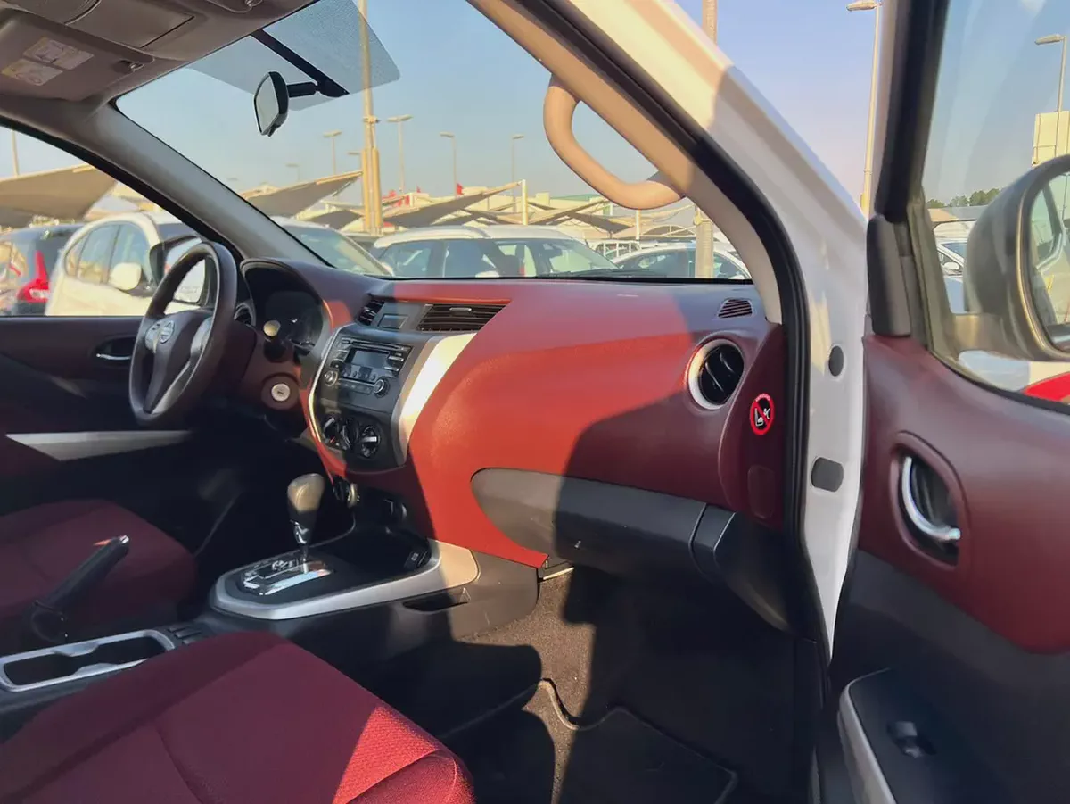 2020 Nissan Navara, Full Automatic 4X4, GCC | Ref#1164-8-8