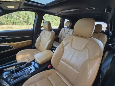Kia Telluride 2020 GCC Specs - Family SUV - Accident free - Perfect condition - 2keys-15