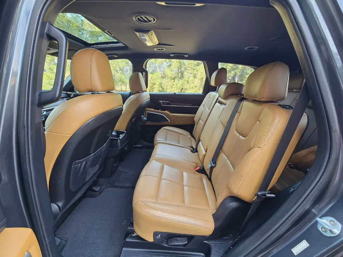 Kia Telluride 2020 GCC Specs - Family SUV - Accident free - Perfect condition - 2keys