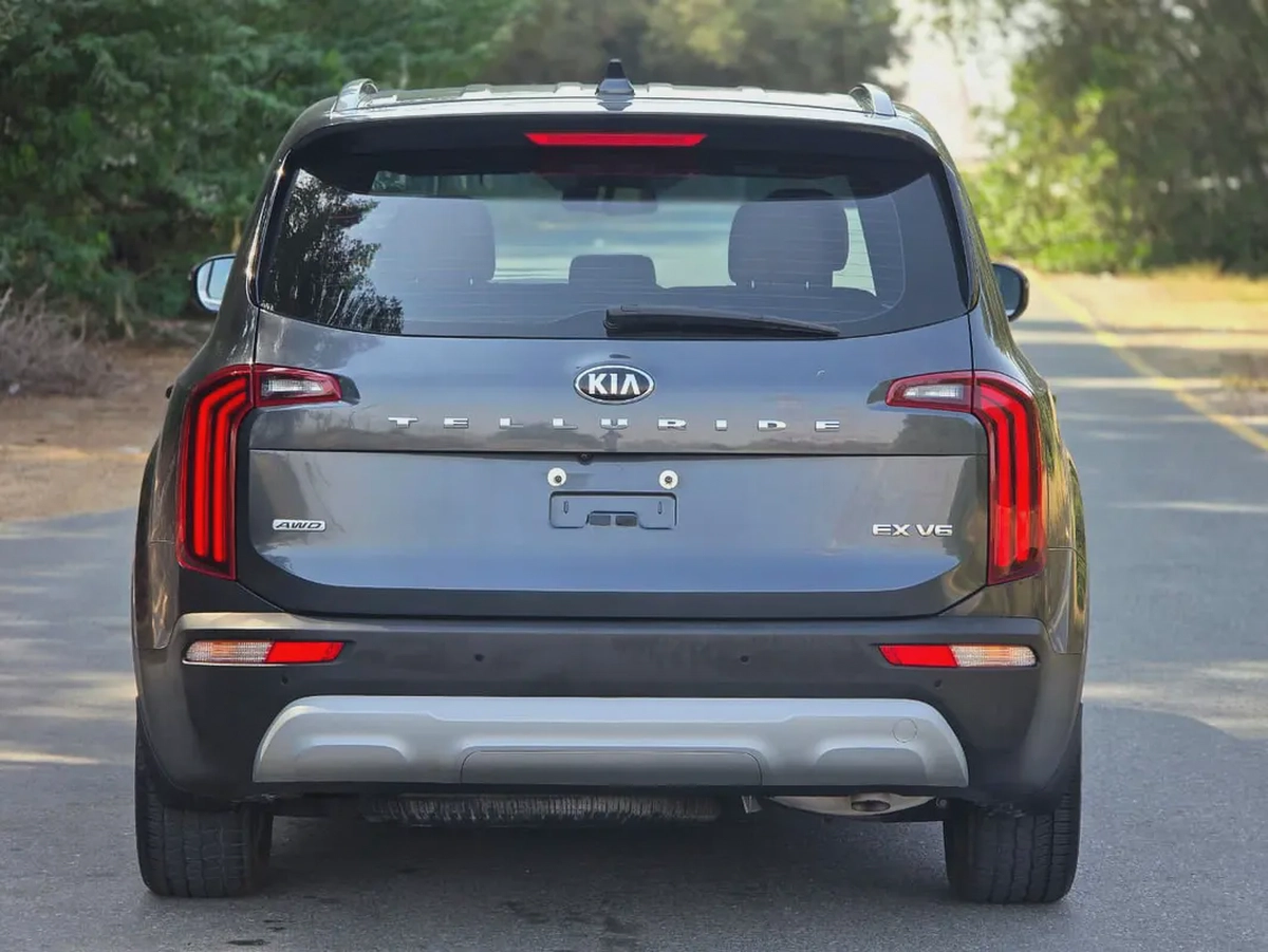Kia Telluride 2020 GCC Specs - Family SUV - Accident free - Perfect condition - 2keys