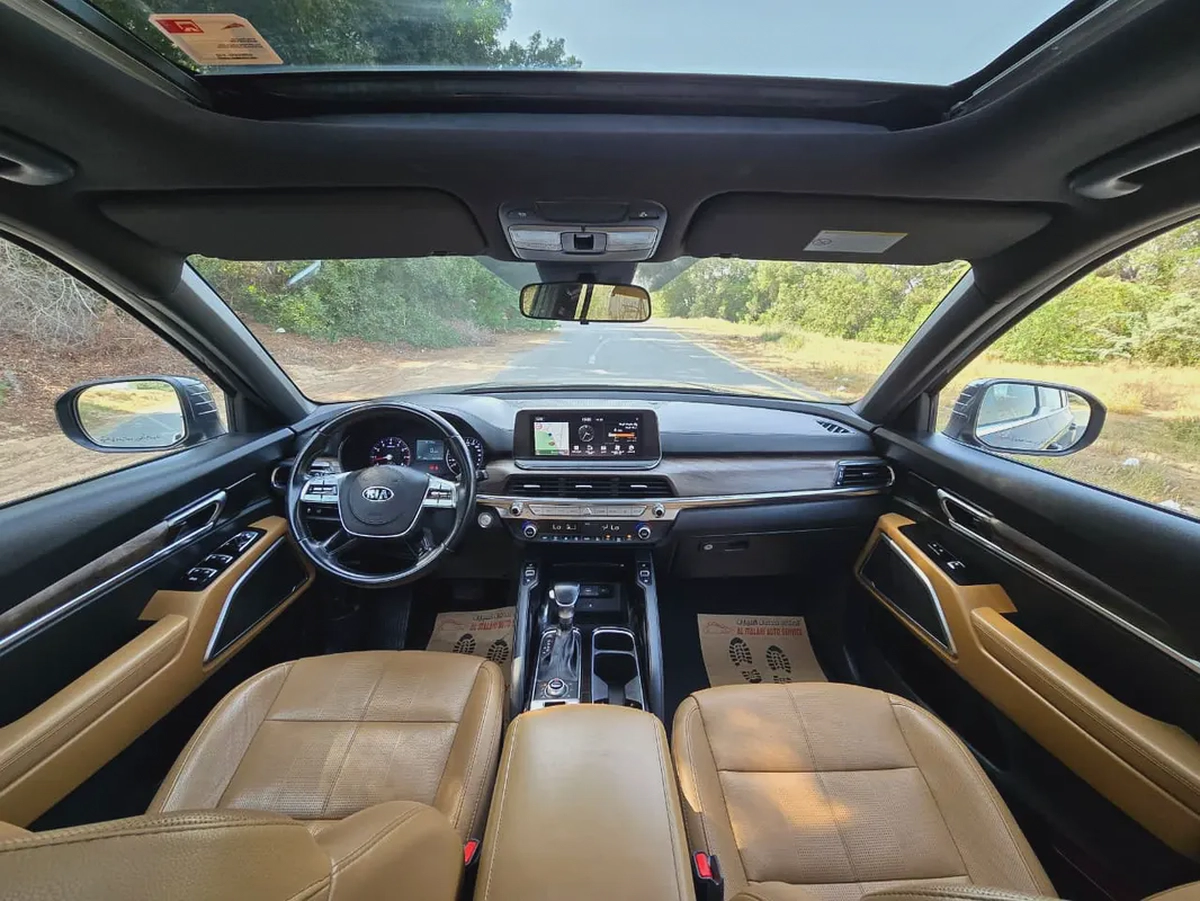Kia Telluride 2020 GCC Specs - Family SUV - Accident free - Perfect condition - 2keys