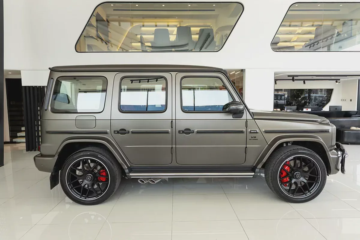 Mercedes G63 AMG - Fully Loaded - Rear Entertainment System- 2024 Special Color 3 Years Gargash Auto-6-6