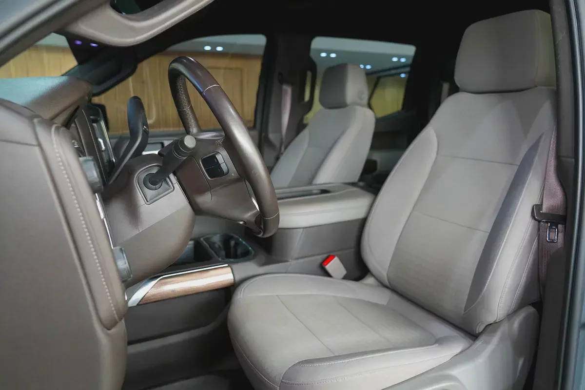 2021 - Chevrolet Silverado LT Z71 - GCC-9-9
