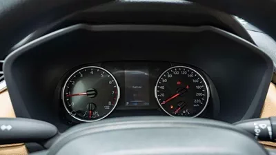 Toyota RAV4 LE EX 2.0P AT 4X2 MY2024 – GREY BASIC-13
