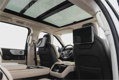 AED 5,013 / 60 months | 0% DP | 2023 Lincoln Navigator Presidential / Full Service History-16
