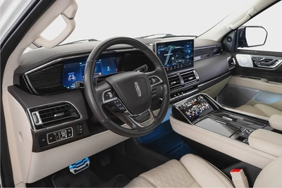 AED 5,013 / 60 months | 0% DP | 2023 Lincoln Navigator Presidential / Full Service History-6