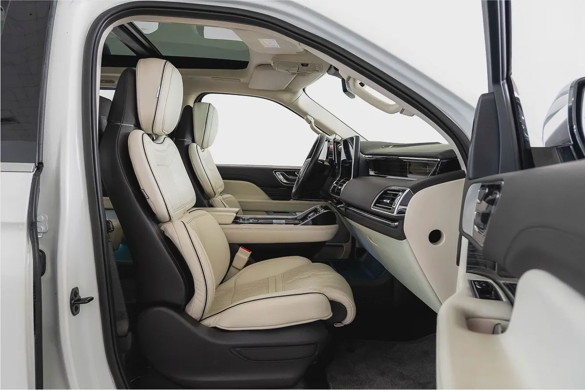 AED 5,013 / 60 months | 0% DP | 2023 Lincoln Navigator Presidential / Full Service History-7-7