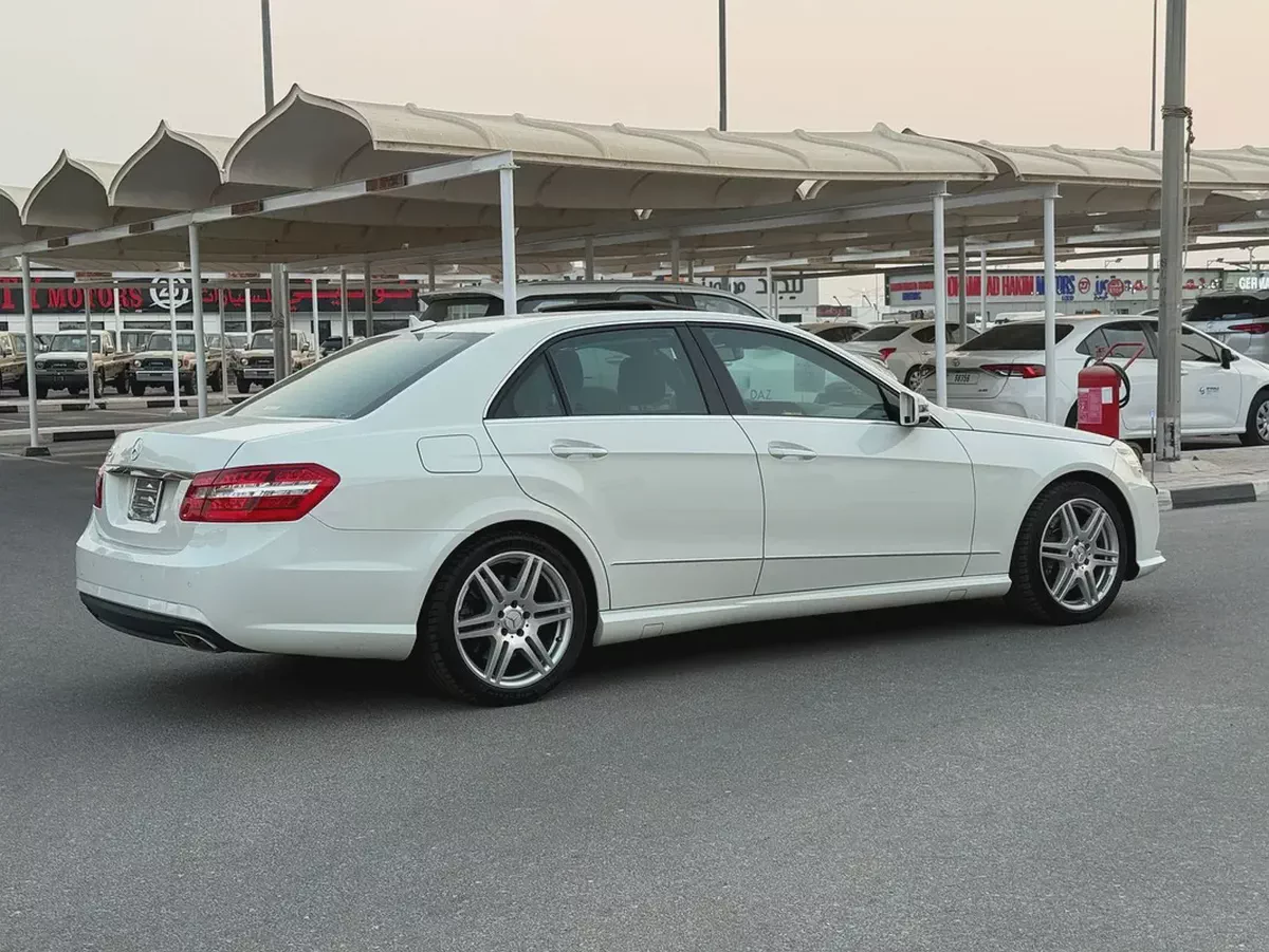 MERCEDES E 550 AMG - 2009 - 88,000 kms - FULL OPTION - JAPANESE SPEC-4-4