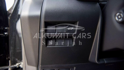 Toyota Land Cruiser VX TOYOTA LAND CRUISER 300 VX 3.5P AT MY2024 – BLACK-10