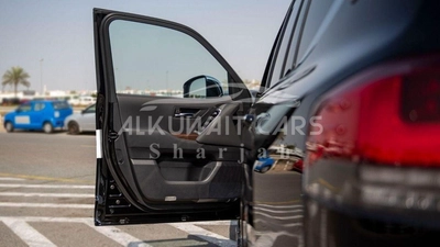 Toyota Land Cruiser VX TOYOTA LAND CRUISER 300 VX 3.5P AT MY2024 – BLACK-7