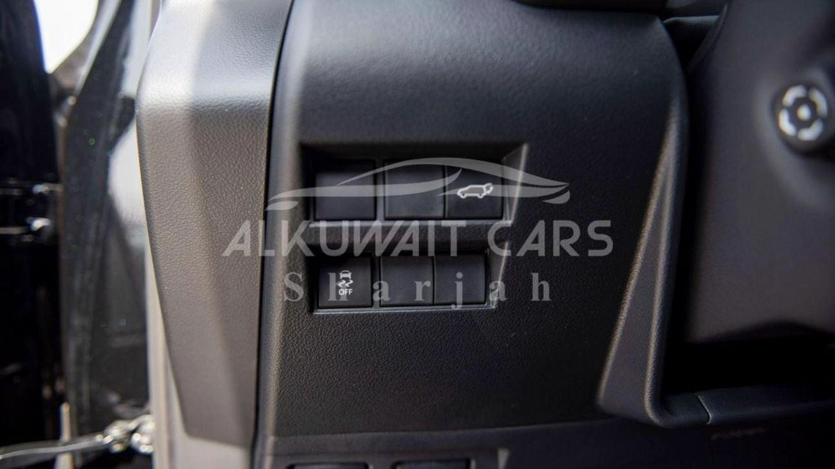 Toyota Land Cruiser VX TOYOTA LAND CRUISER 300 VX 3.5P AT MY2024 – BLACK-10-0