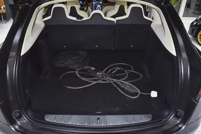 AED 2,360 EMi at 0% DP | Tesla Model X 100D - Long Range ( 2019 Model ) in Grey Color GCC Specs-17