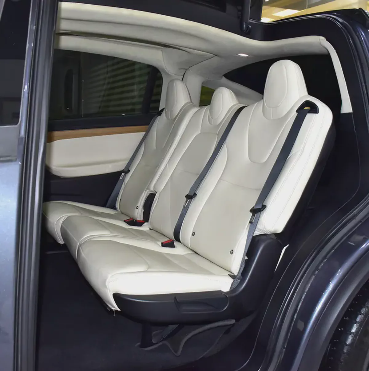 AED 2,360 EMi at 0% DP | Tesla Model X 100D - Long Range ( 2019 Model ) in Grey Color GCC Specs-16-16