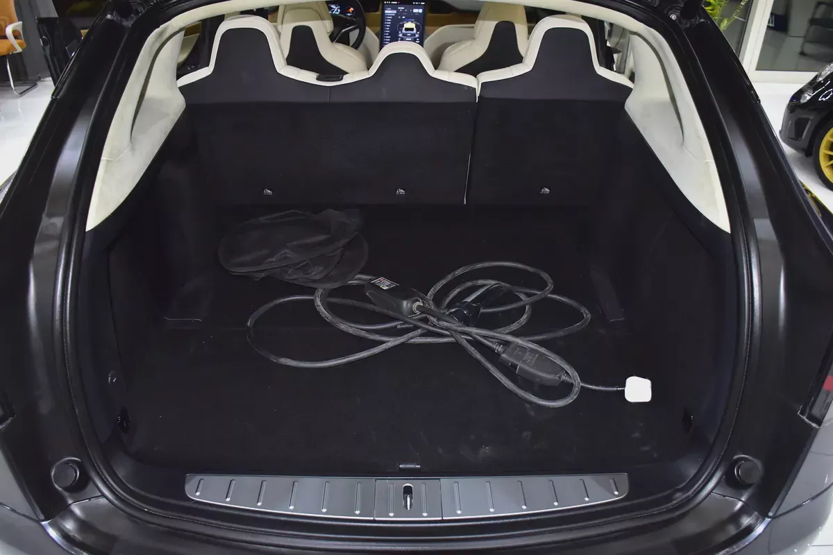 AED 2,360 EMi at 0% DP | Tesla Model X 100D - Long Range ( 2019 Model ) in Grey Color GCC Specs-17-17