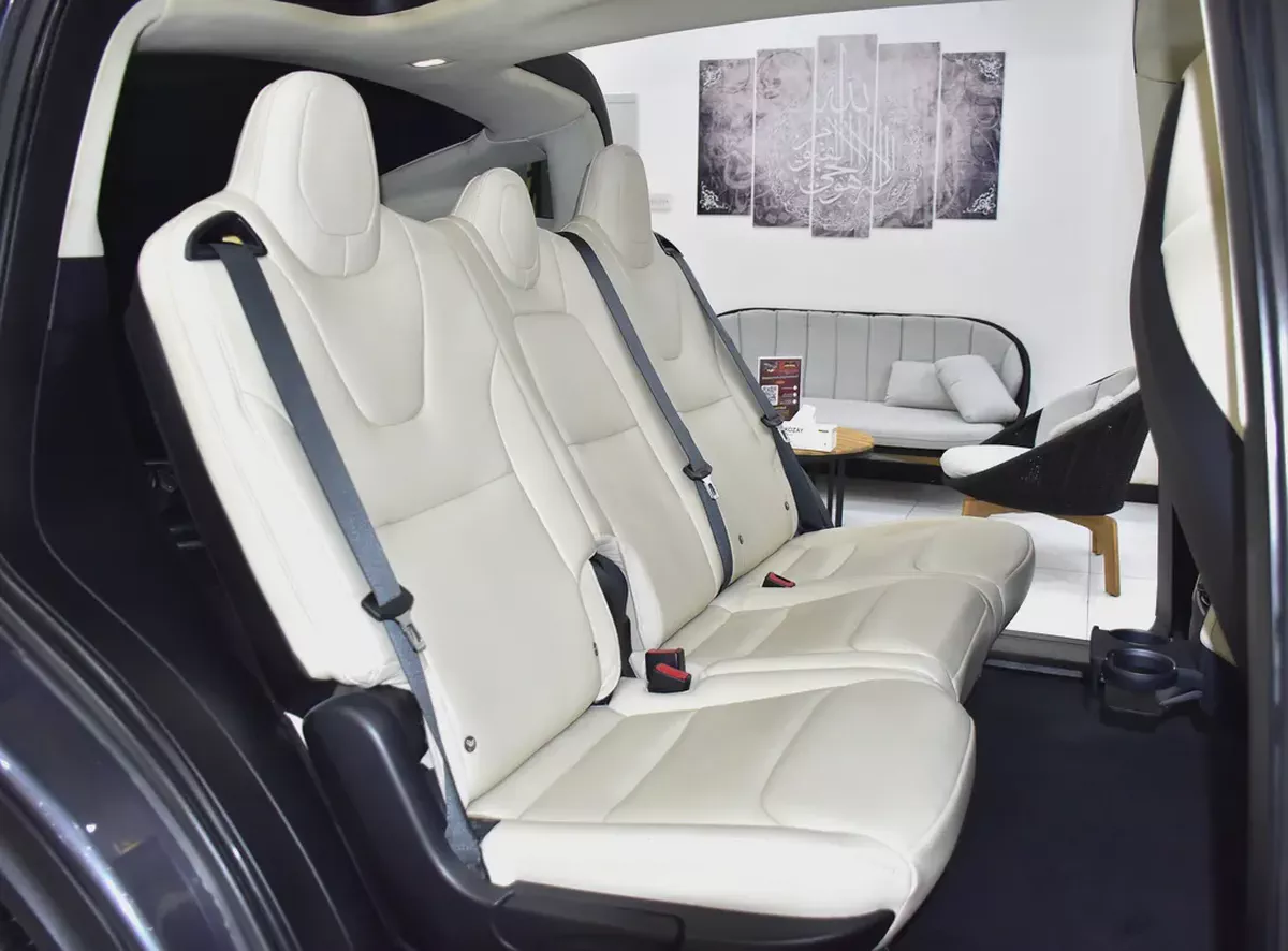 AED 2,360 EMi at 0% DP | Tesla Model X 100D - Long Range ( 2019 Model ) in Grey Color GCC Specs-18-18