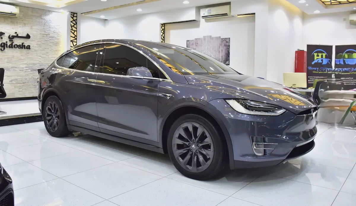 AED 2,360 EMi at 0% DP | Tesla Model X 100D - Long Range ( 2019 Model ) in Grey Color GCC Specs-3-3