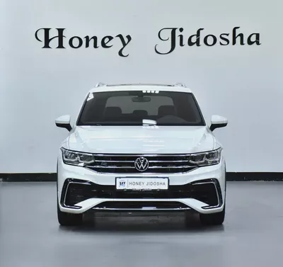 AED 2,280 EMi at 0% DP | Volkswagen Tiguan R-Line 4Motion ( 2024 Model ) in White Color GCC Specs-1