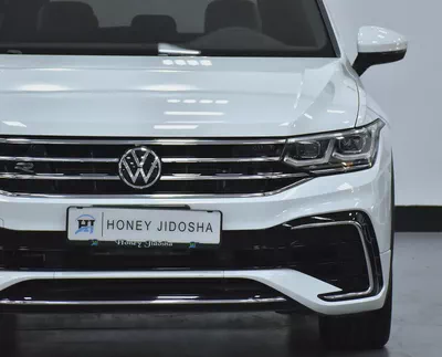 AED 2,280 EMi at 0% DP | Volkswagen Tiguan R-Line 4Motion ( 2024 Model ) in White Color GCC Specs-3