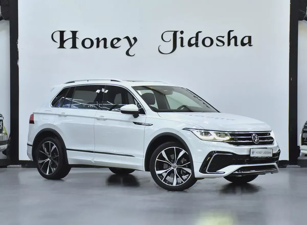 AED 2,280 EMi at 0% DP | Volkswagen Tiguan R-Line 4Motion ( 2024 Model ) in White Color GCC Specs-2-2
