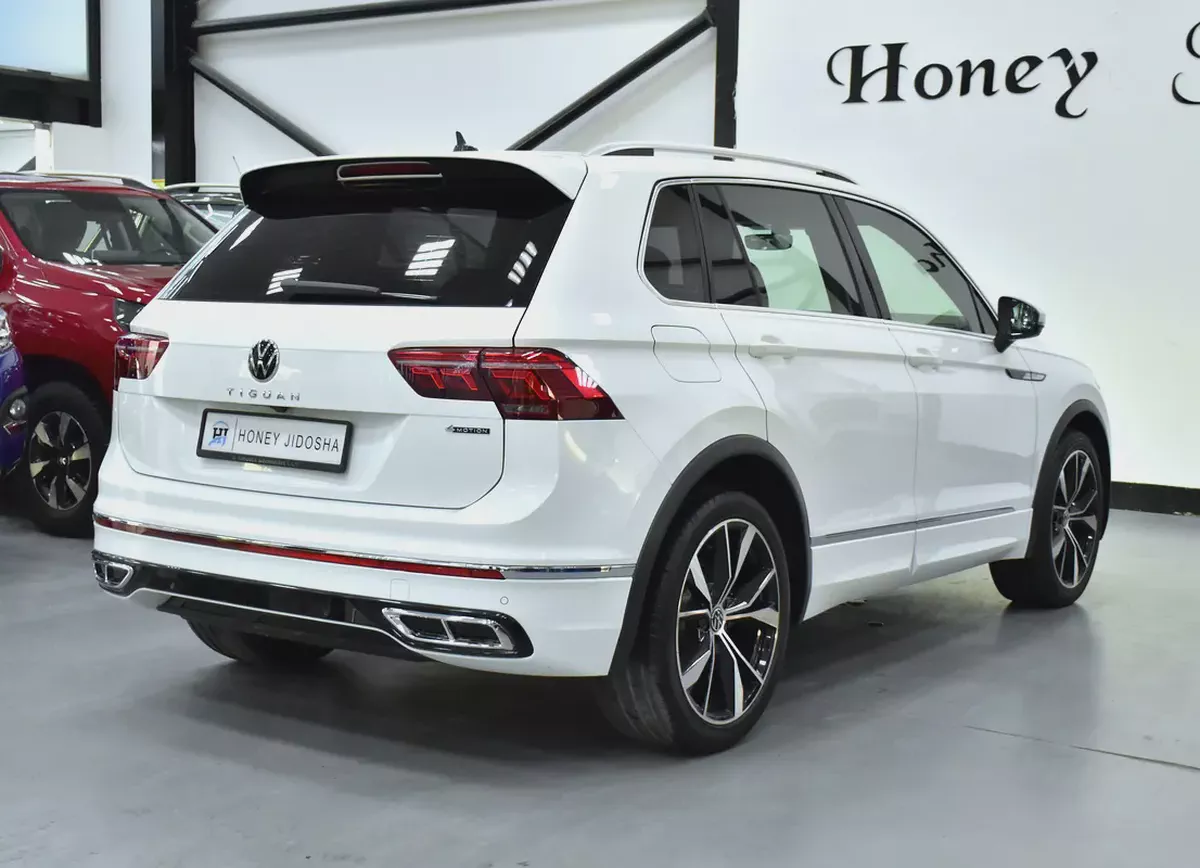 AED 2,280 EMi at 0% DP | Volkswagen Tiguan R-Line 4Motion ( 2024 Model ) in White Color GCC Specs-6-6