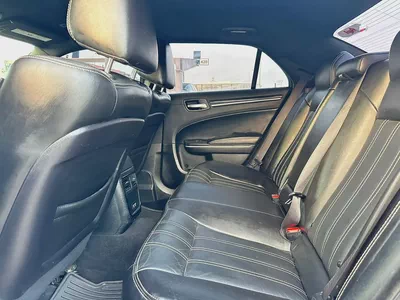 كرايسلر 300c مواصفات امريكية 2020 بحالة جيدة-9