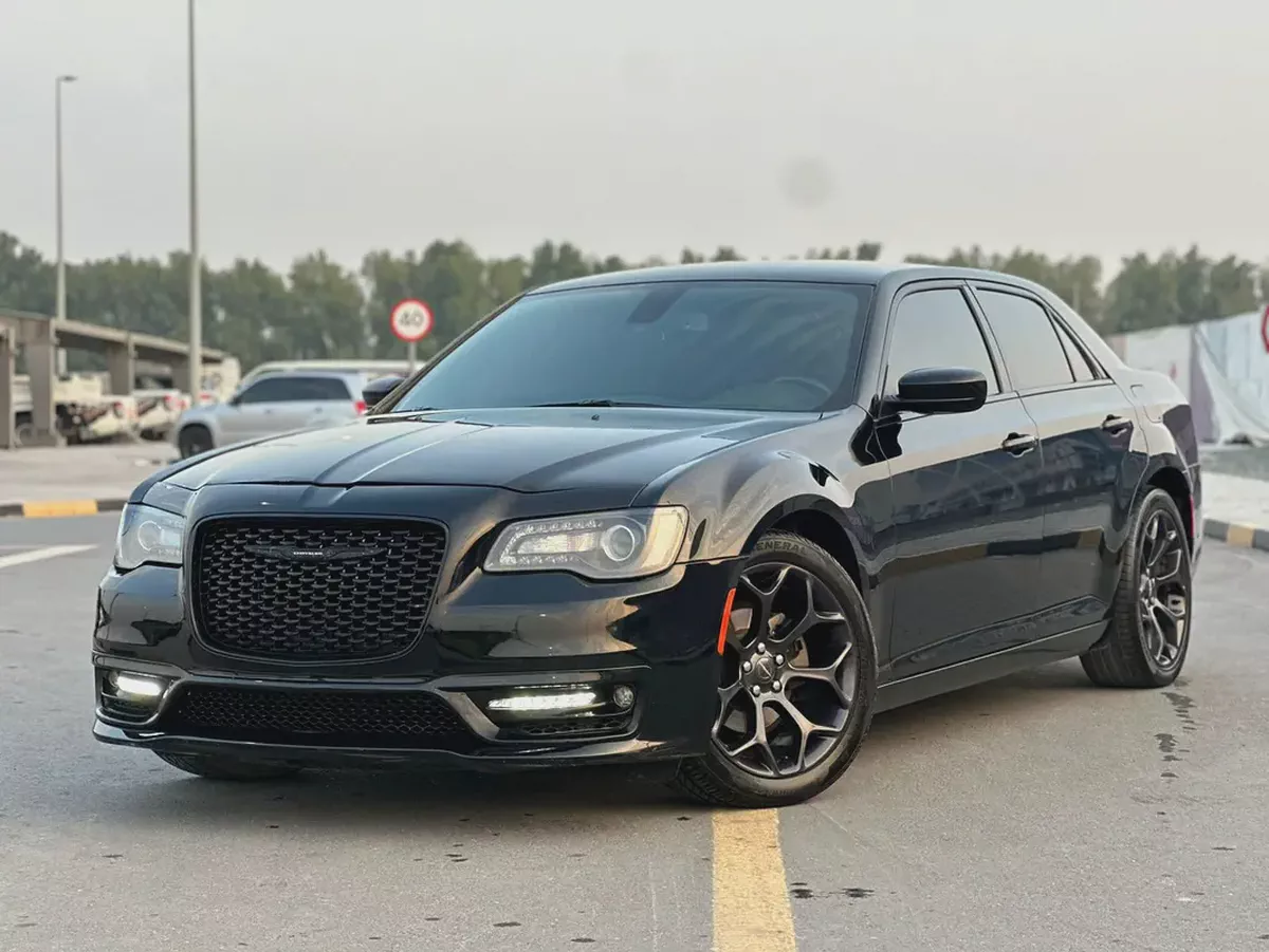 كرايسلر 300c مواصفات امريكية 2020 بحالة جيدة