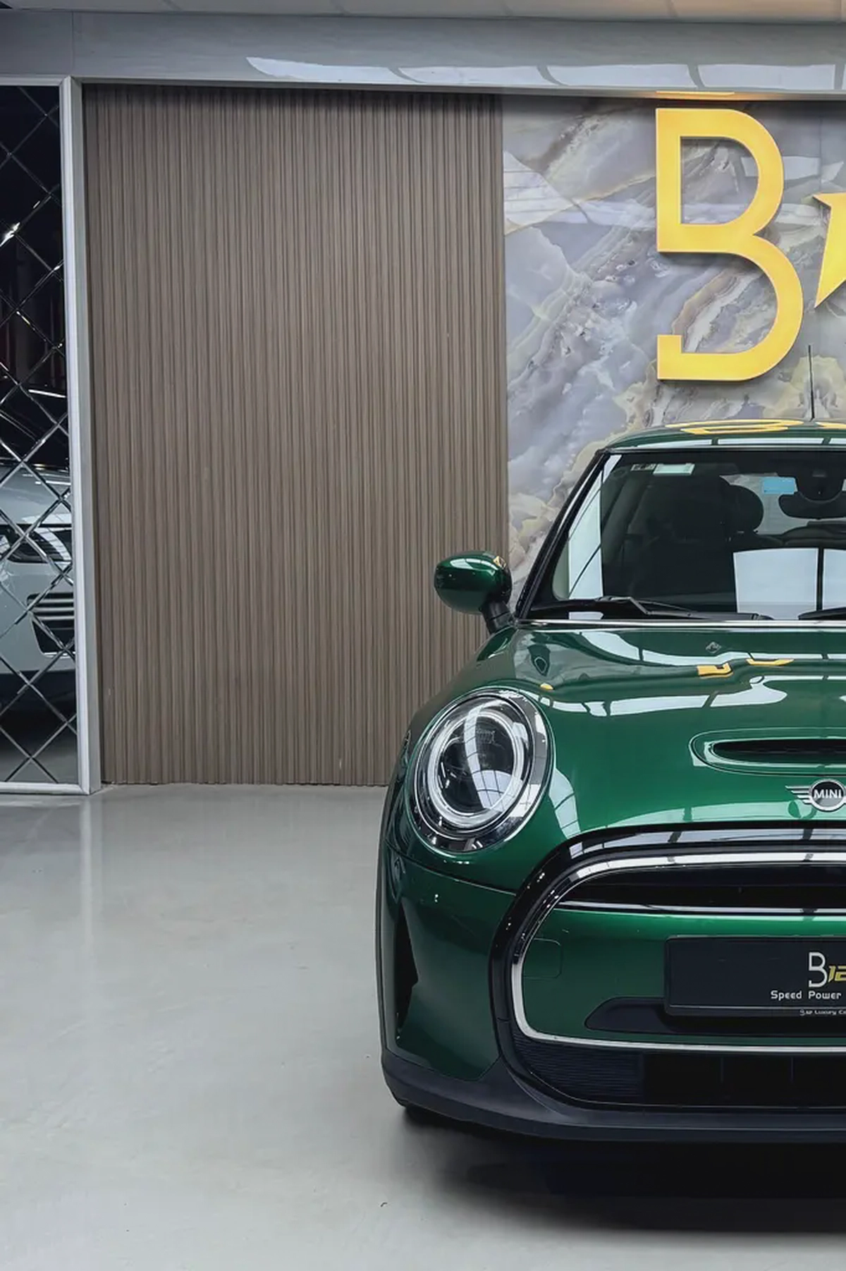 Mini Cooper electric 2023-15-15
