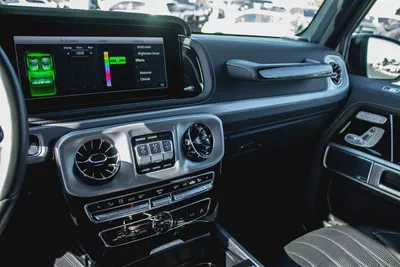 2021 - BENZ G550 - SUPER CLEAN - LIKE NEW - ONLY 54,000 KM-12