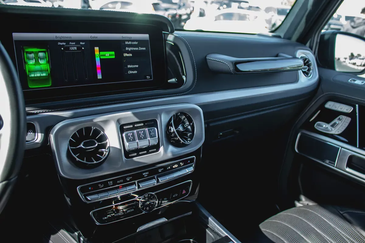 2021 - BENZ G550 - SUPER CLEAN - LIKE NEW - ONLY 54,000 KM-12-12