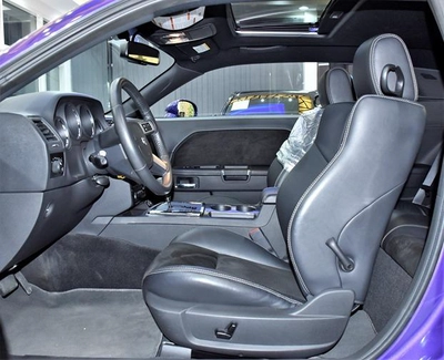Dodge Challenger SRT8 6.1 HEMI ( 2010 Model ) in Purple / Violet Color GCC Specs-12