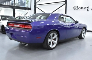 Dodge Challenger SRT8 6.1 HEMI ( 2010 Model ) in Purple / Violet Color GCC Specs