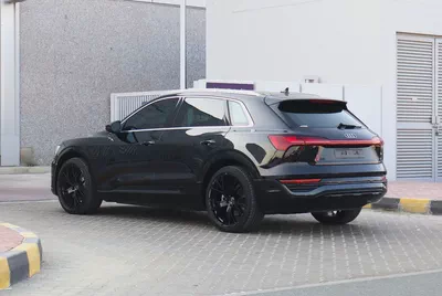 Audi Q8 55 TFSI quattro S line - Model2024 - GCC Specs - Brand New!-12