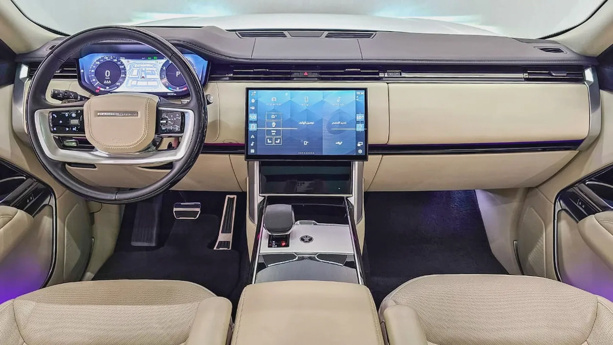 RANGE ROVER - VOGUE - HSE - V 8 P530 - GCC SPECS - UNDER WARRANTY - 2024 MODEL - WHITE/WHITE-1-1