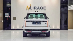 RANGE ROVER - VOGUE - HSE - V 8 P530 - GCC SPECS - UNDER WARRANTY - 2024 MODEL - WHITE/WHITE