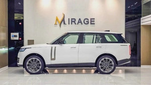 RANGE ROVER - VOGUE - HSE - V 8 P530 - GCC SPECS - UNDER WARRANTY - 2024 MODEL - WHITE/WHITE