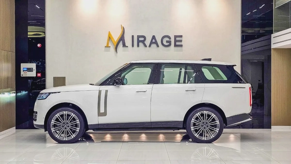 RANGE ROVER - VOGUE - HSE - V 8 P530 - GCC SPECS - UNDER WARRANTY - 2024 MODEL - WHITE/WHITE
