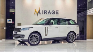 RANGE ROVER - VOGUE - HSE - V 8 P530 - GCC SPECS - UNDER WARRANTY - 2024 MODEL - WHITE/WHITE