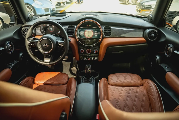 Mini Cooper S JCW Kit 2022 Full Service History GCC Low Mileage 2.0L Turbo 4 Cylinders