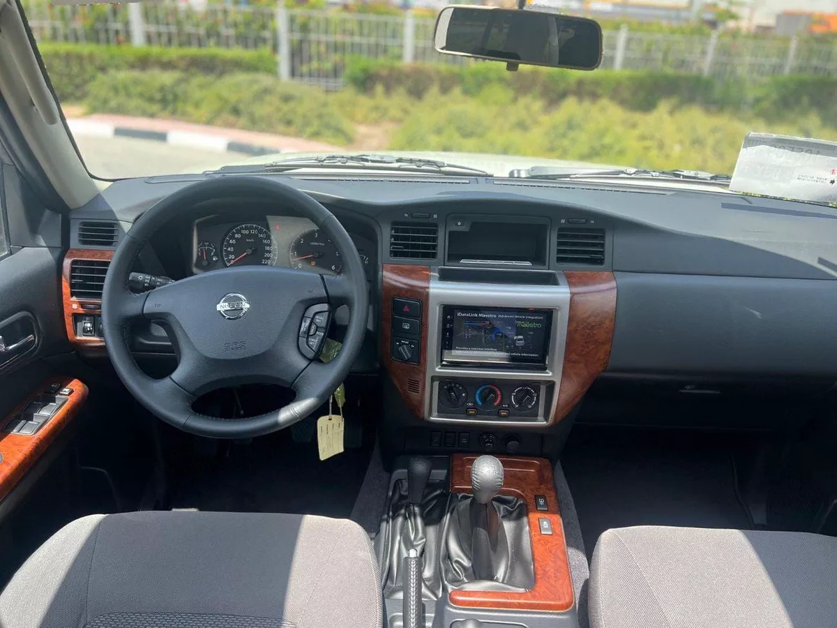 Nissan Patrol SAFARI SW Safari 4.8L M/T-8-0